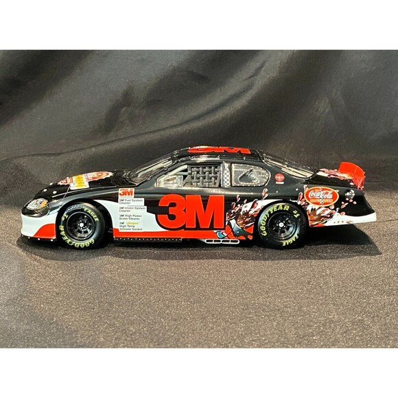 Die-Cast 1:24 Stock Car Driving Your Thirst For Racing - Free Shipping